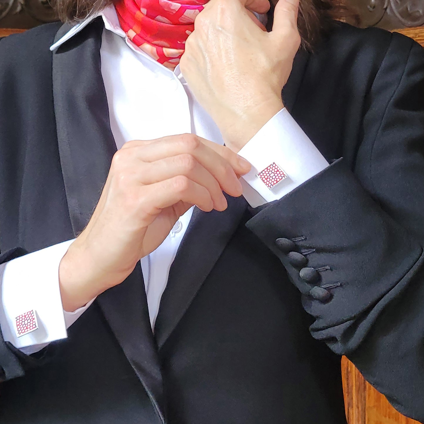 Ray Belladone - BUTTONS